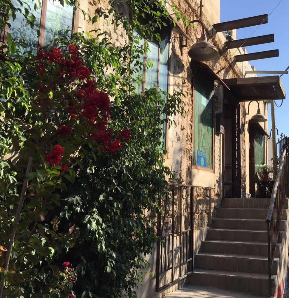 Trieste Neve Tzedek Boutique